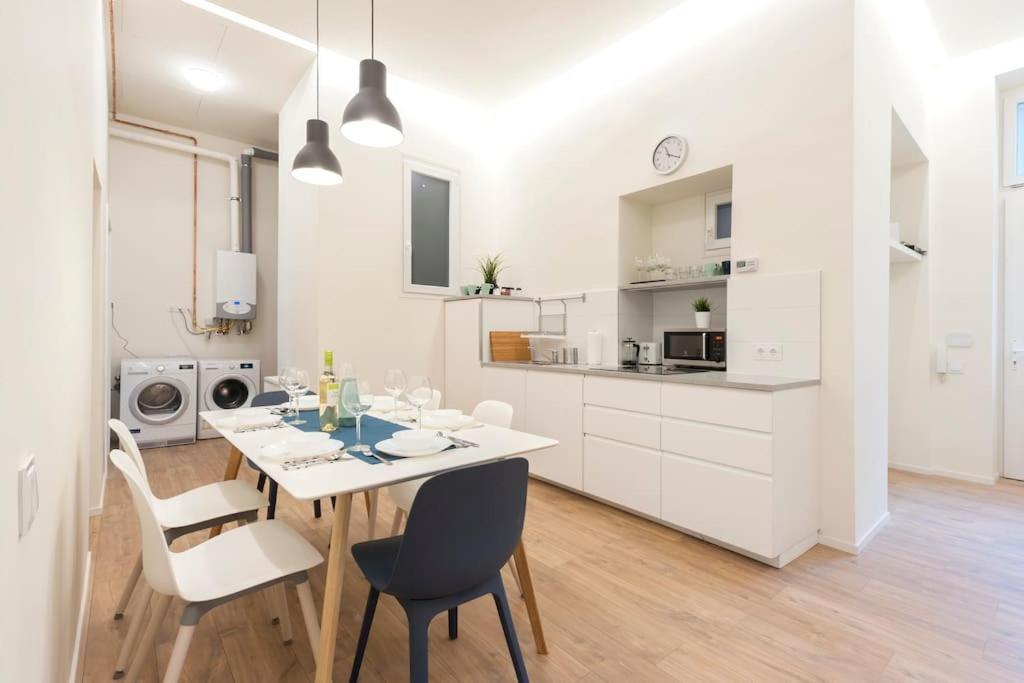 Luxury New-3bdr 3bth Sauna!city Center בודפשט